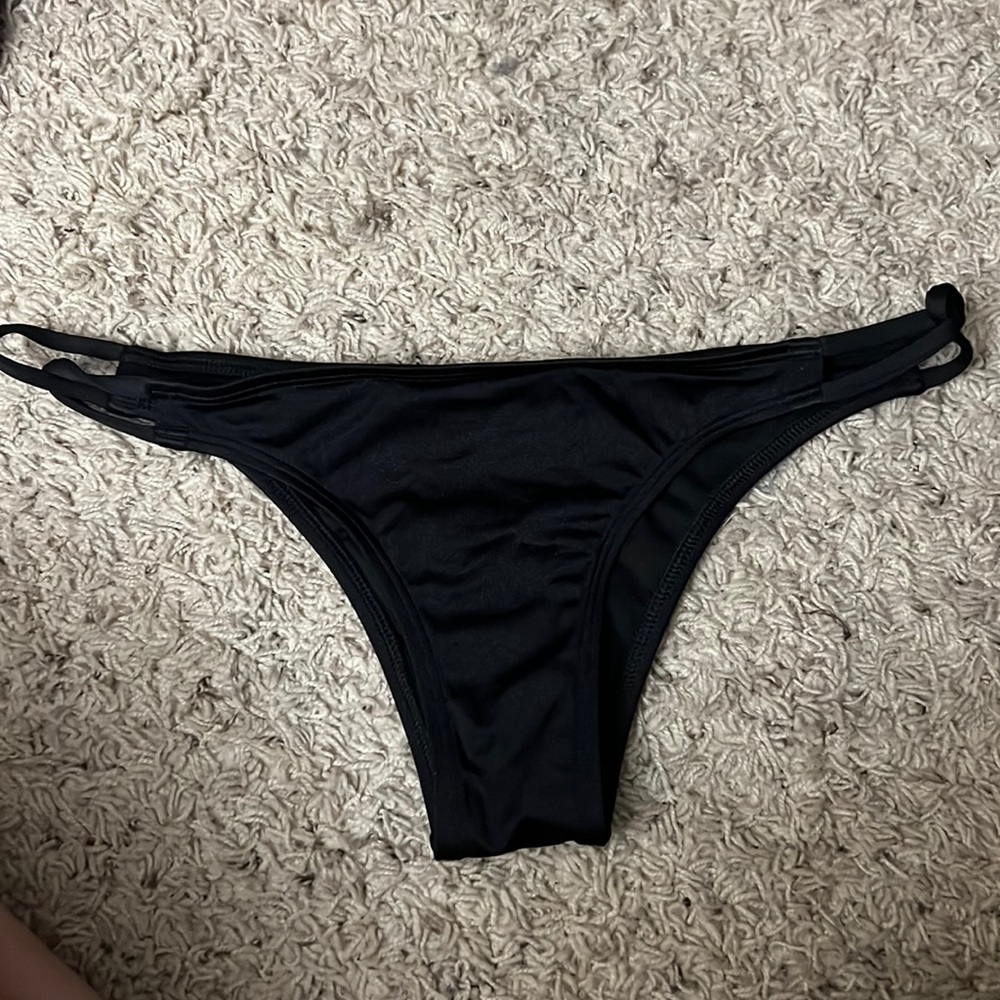 Victoria’s Secret bikini bottom